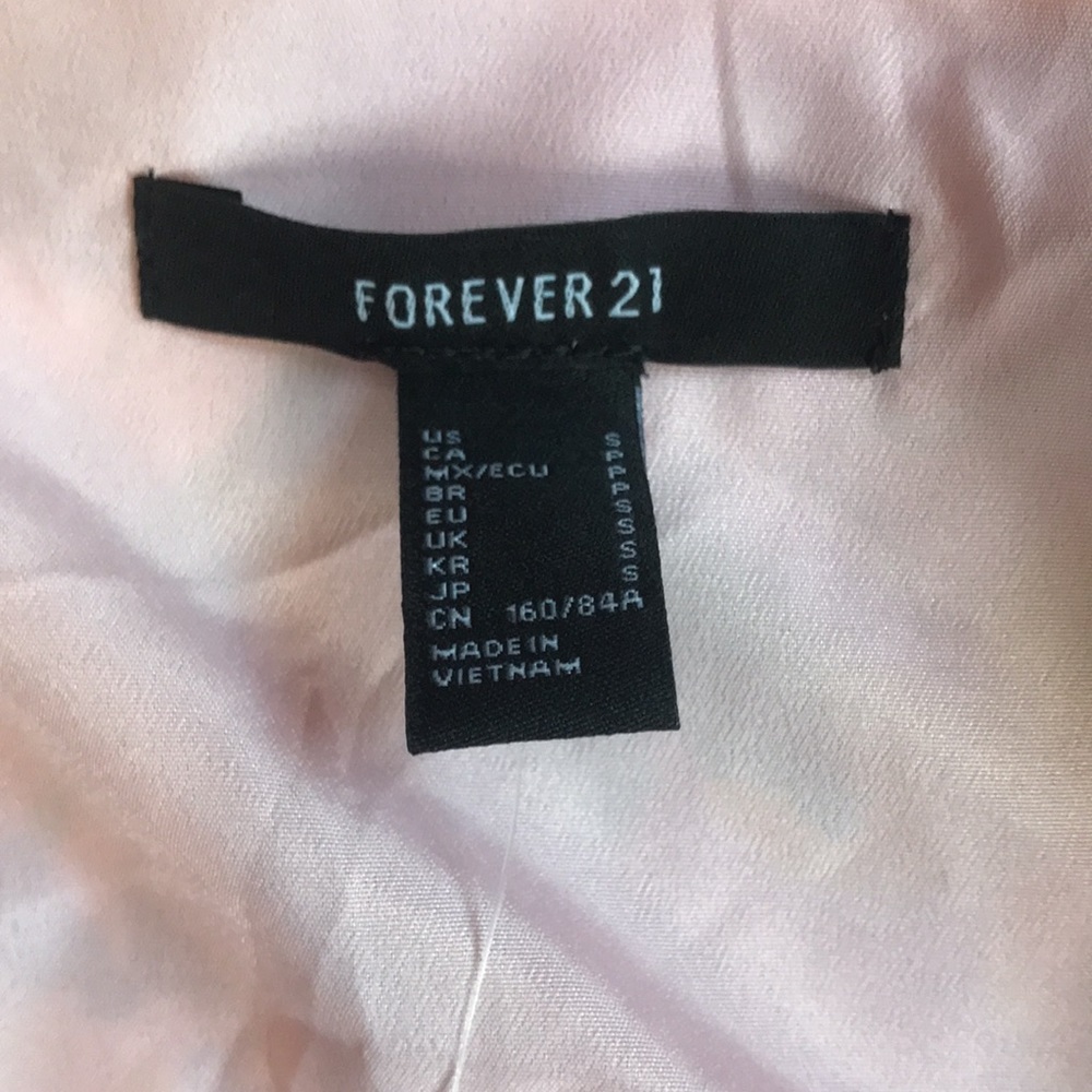 Forever 21 Floral Pink Wrap Around Top - Picture 3 of 4